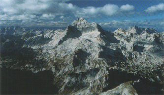 De Mount Triglav ligt in het Noorden van Slovenië in het Triglav Nationaal Park